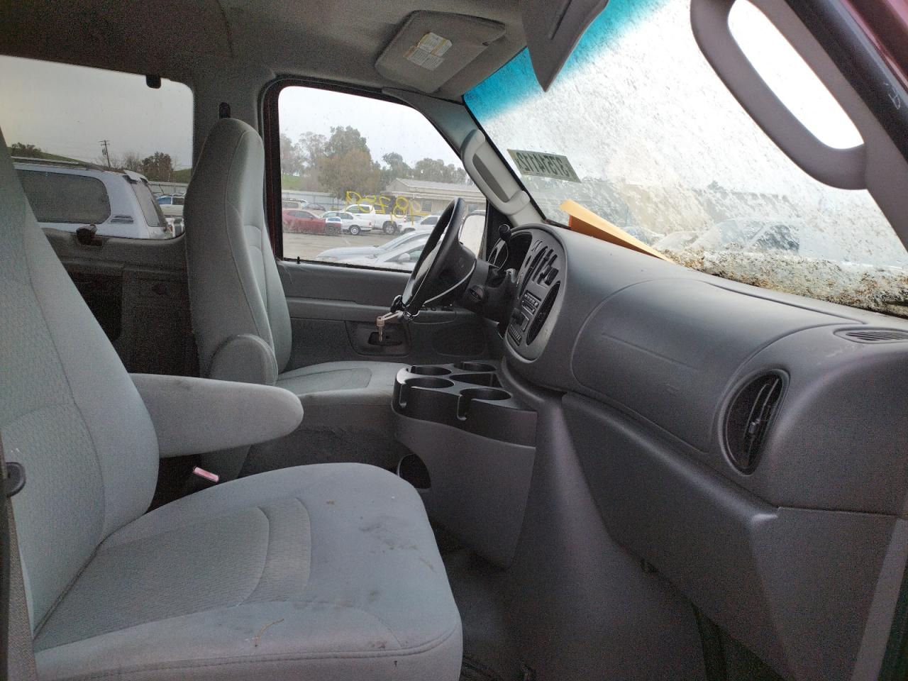 Photo 5 from auction – 2008 FORD ECONOLINE with VIN 1FBNE31L48DA77464
