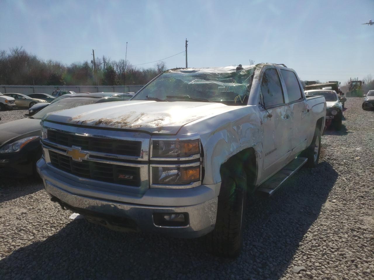 Photo 2 from auction – 2015 CHEVROLET SILVERADO with VIN 3GCUKREC2FG168178