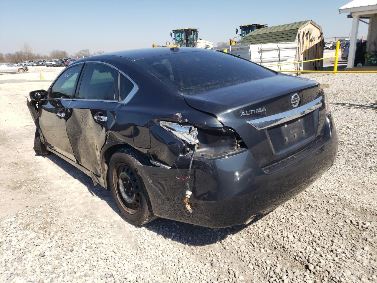 Photo 3 from auction – 2015 NISSAN ALTIMA 2.5 with VIN 1N4AL3AP1FC260381
