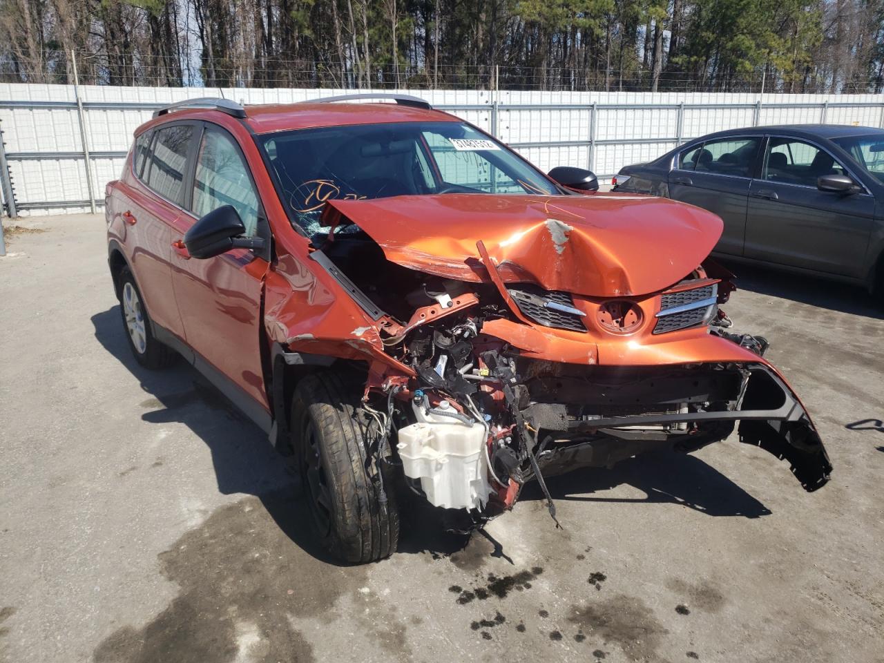Photo 1 from auction – 2015 TOYOTA RAV4 LE with VIN 2T3ZFREV7FW130909