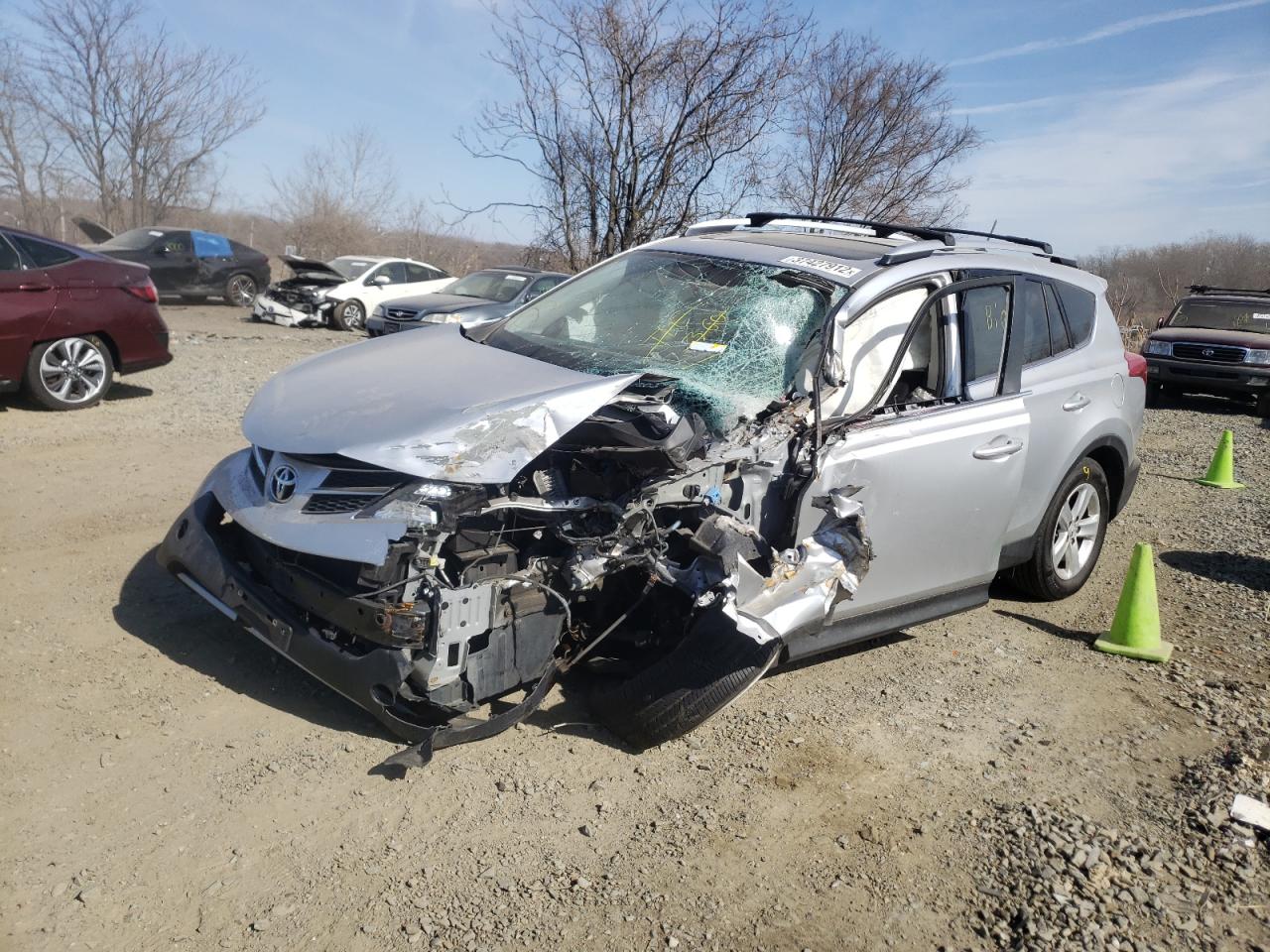 Photo 9 from auction – 2014 TOYOTA RAV4 XLE with VIN JTMRFREV5ED091118