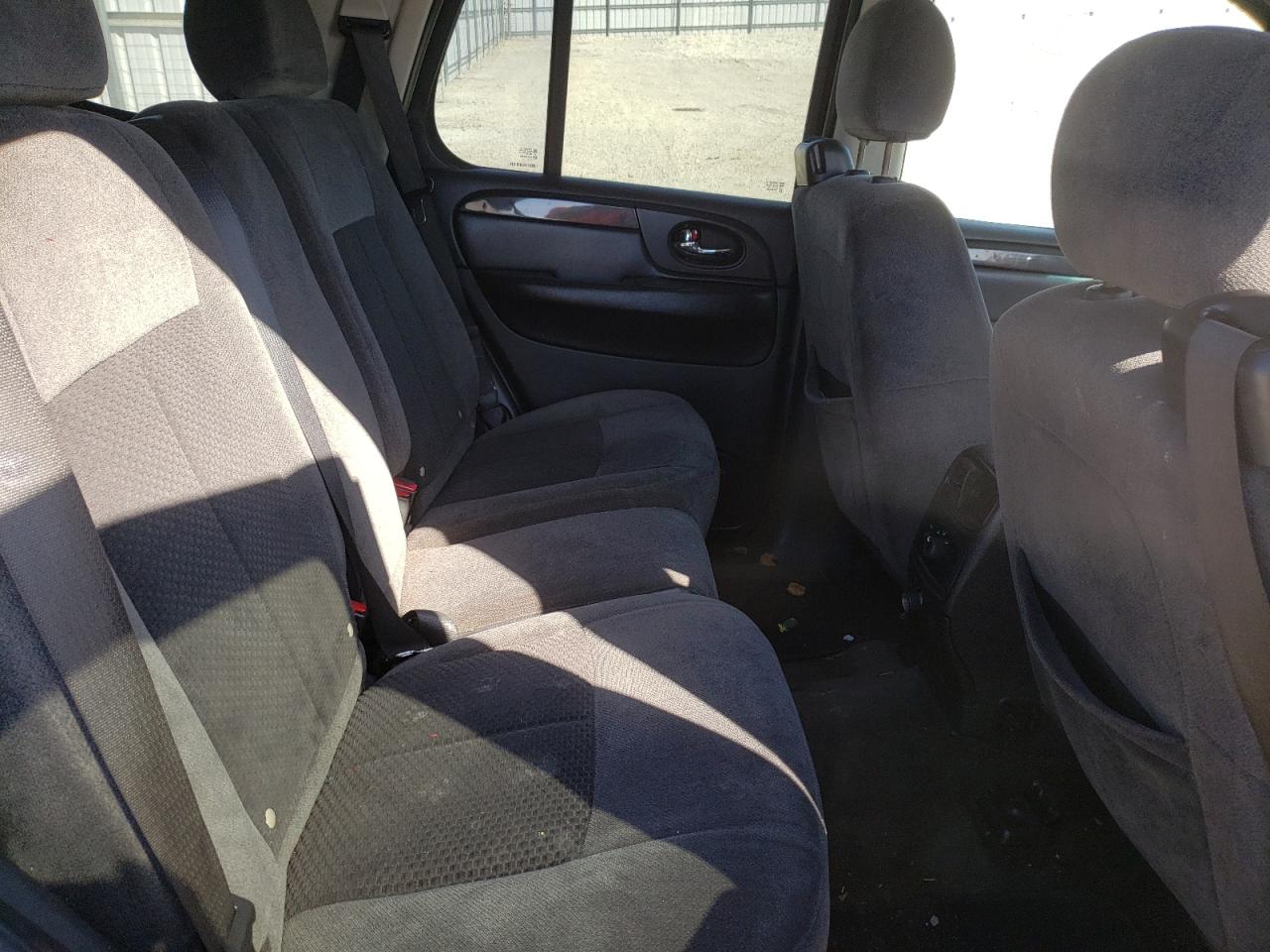 Photo 6 from auction – 2007 GMC ENVOY with VIN 1GKDT13S672227823
