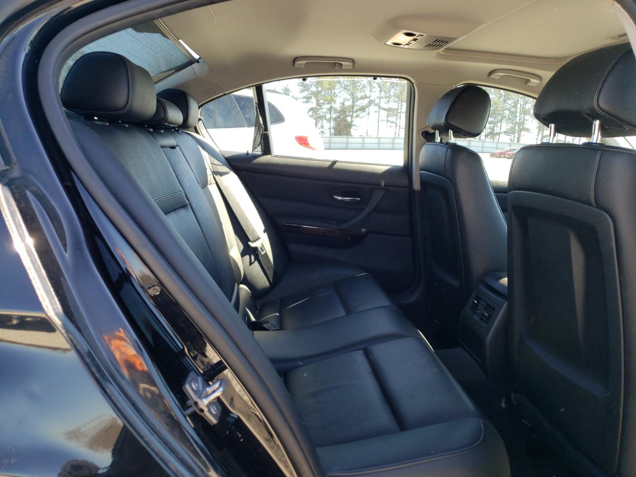Photo 6 from auction – 2011 BMW 328 I with VIN WBAPH7C54BE852880