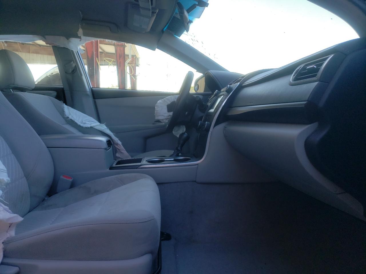 Photo 5 from auction – 2017 TOYOTA CAMRY LE with VIN 4T1BF1FK9HU682091
