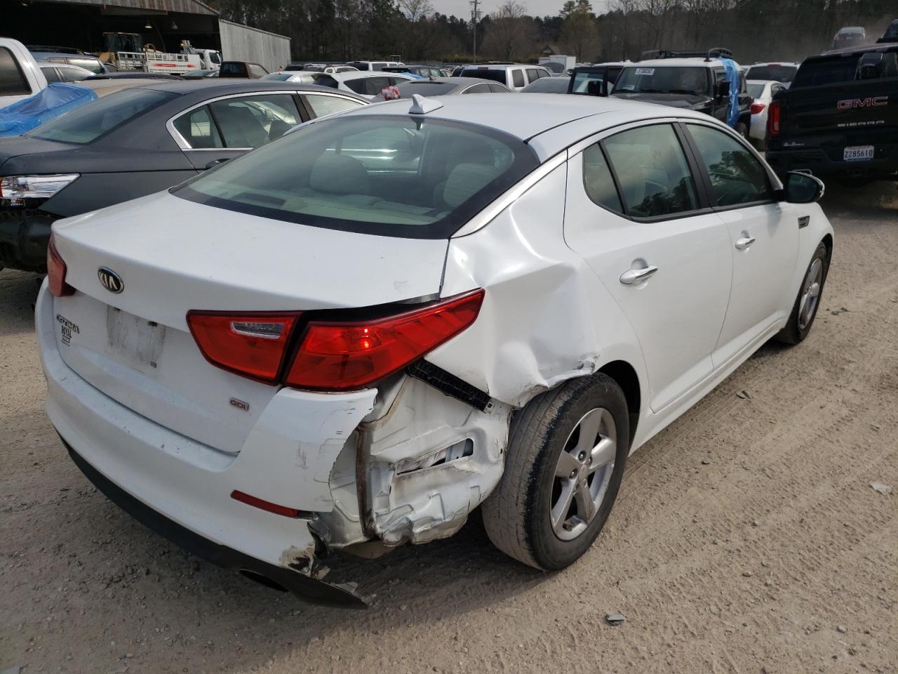 Photo 4 from auction – 2015 KIA OPTIMA with VIN 5XXGM4A72FG351702
