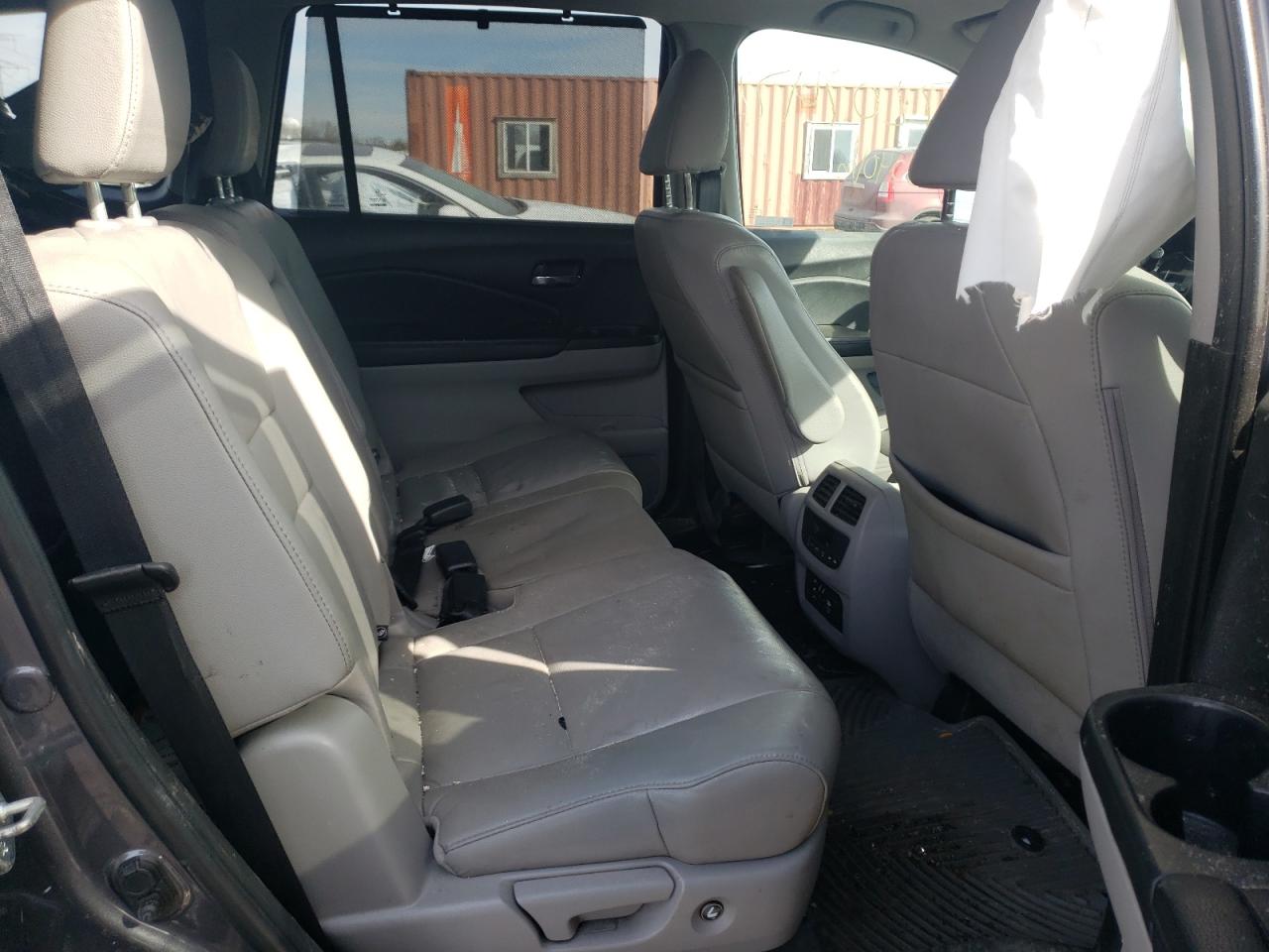 Photo 6 from auction – 2017 HONDA PILOT EXL with VIN 5FNYF6H81HB103438