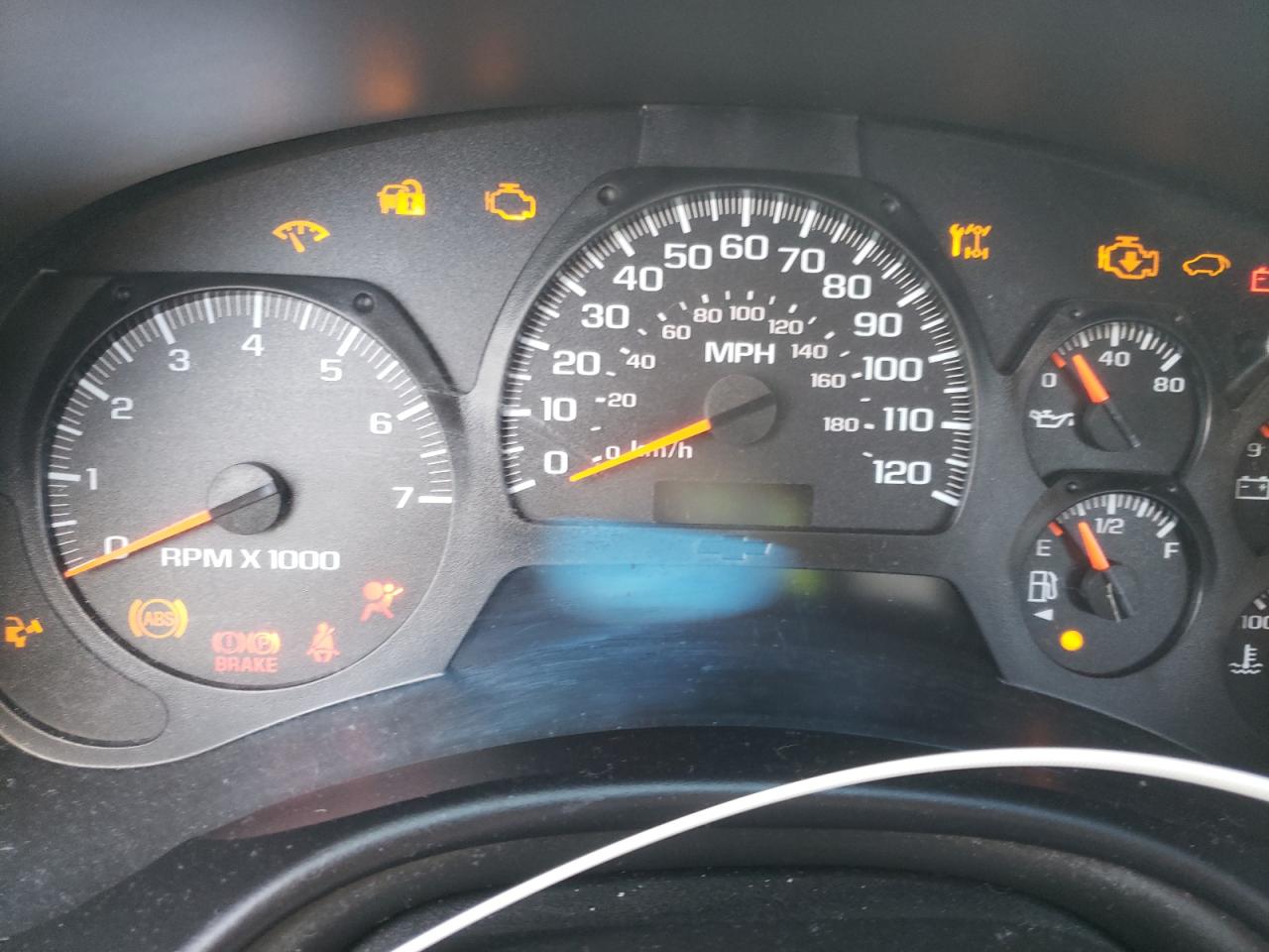 Photo 8 from auction – 2005 CHEVROLET TRAILBLAZE with VIN 1GNDT13S252350471