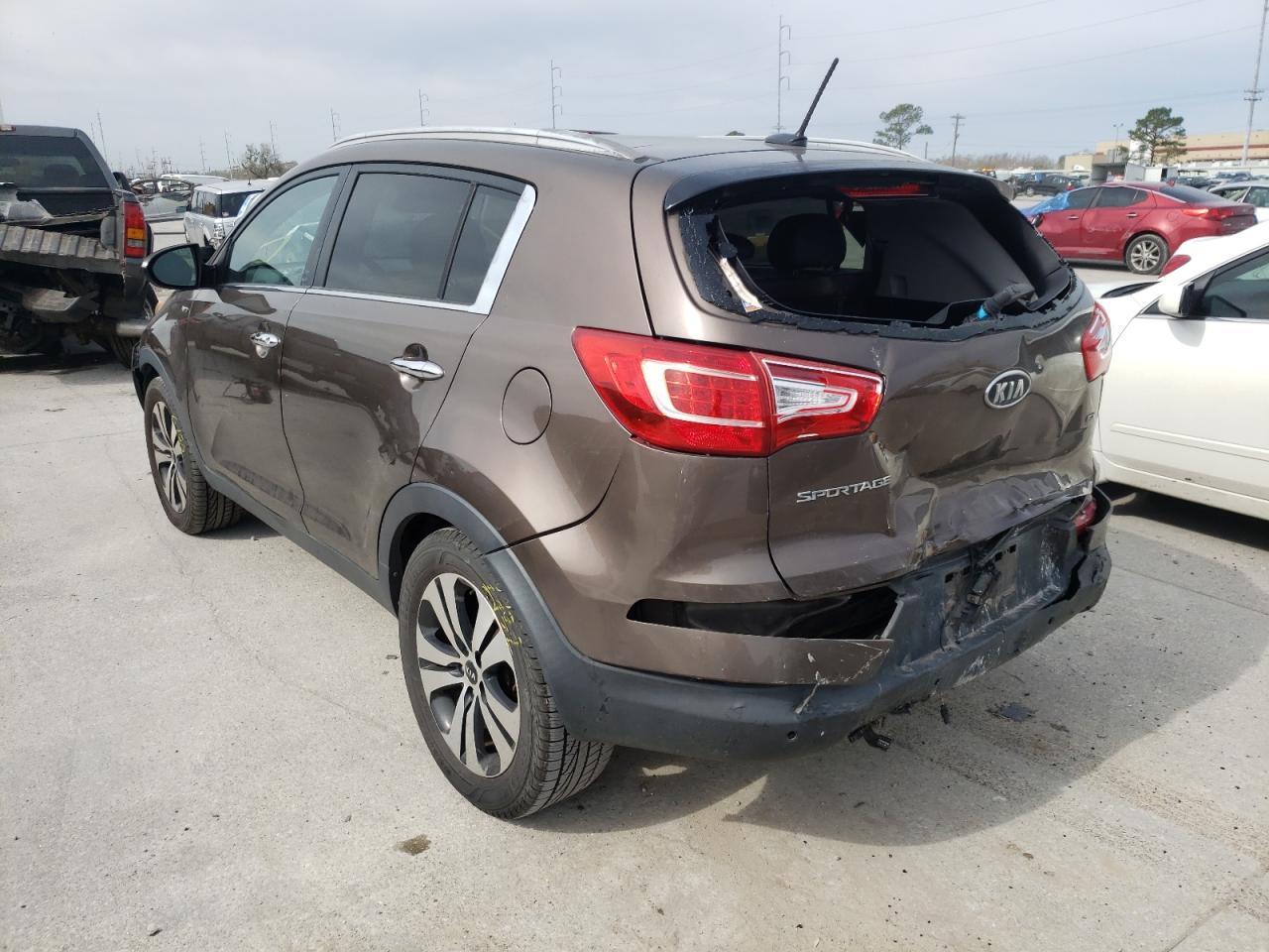 Photo 3 from auction – 2012 KIA SPORTAGE E with VIN KNDPCCA29C7242112