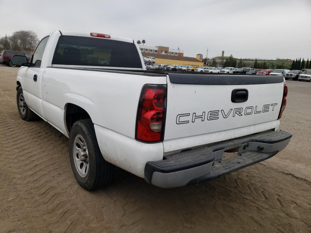 Photo 3 from auction – 2006 CHEVROLET SILVERADO with VIN 1GCEC14X16Z120680