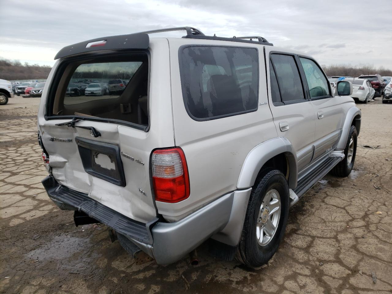 Photo 4 from auction – 2000 TOYOTA 4RUNNER LI with VIN JT3HN87R1Y9039182