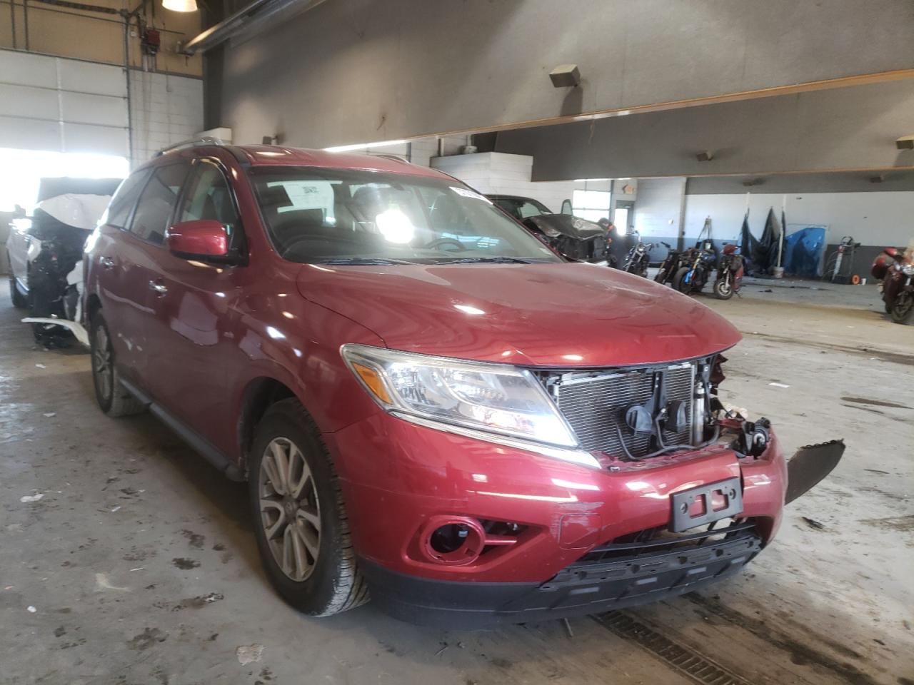 NISSAN PATHFINDER 2016 with VIN 5N1AR2MN7GC603480 - Photo from auction