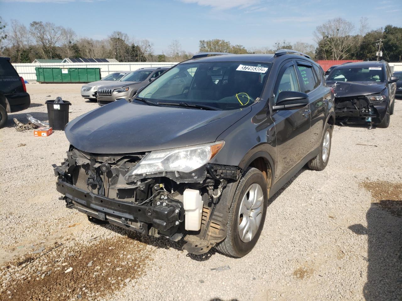 Photo 2 from auction – 2015 TOYOTA RAV4 LE with VIN JTMZFREVXFD072100