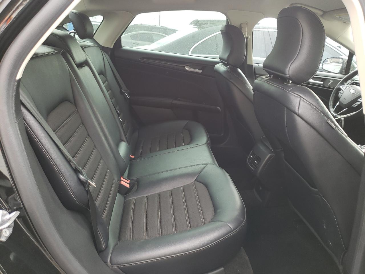 Photo 6 from auction – 2018 FORD FUSION SE with VIN 3FA6P0HD7JR262215