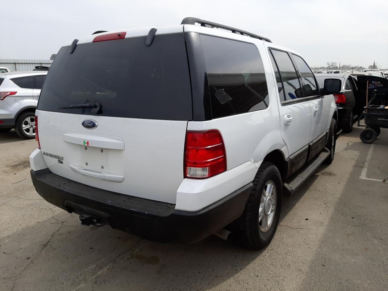 Photo 4 from auction – 2005 FORD EXPEDITION with VIN 1FMPU15555LA67787