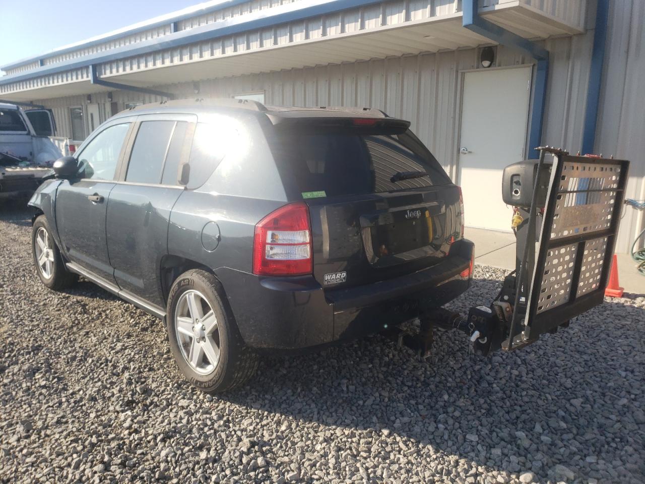 Photo 3 from auction – 2007 JEEP COMPASS with VIN 1J8FT47W67D145641