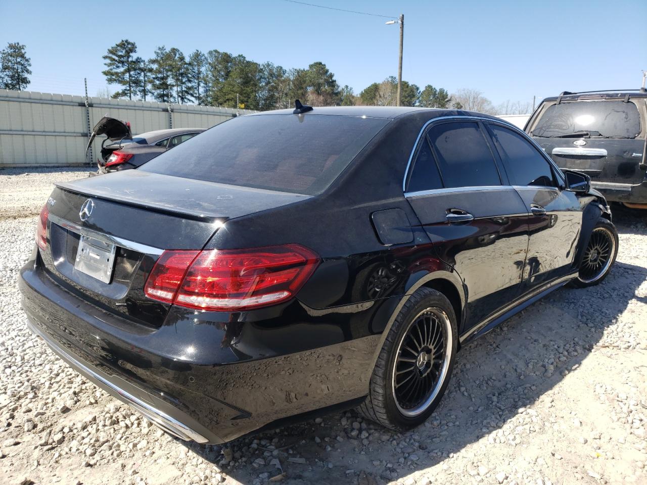 Photo 4 from auction – 2014 MERCEDES-BENZ E 350 with VIN WDDHF5KB1EA860090