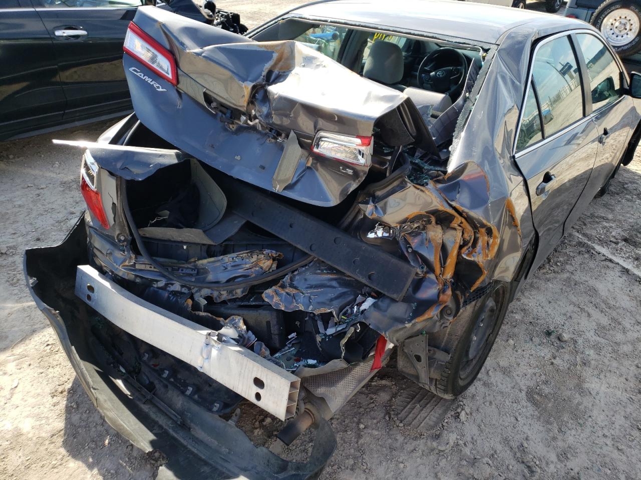 Photo 9 from auction – 2014 TOYOTA CAMRY L with VIN 4T1BF1FK3EU307373