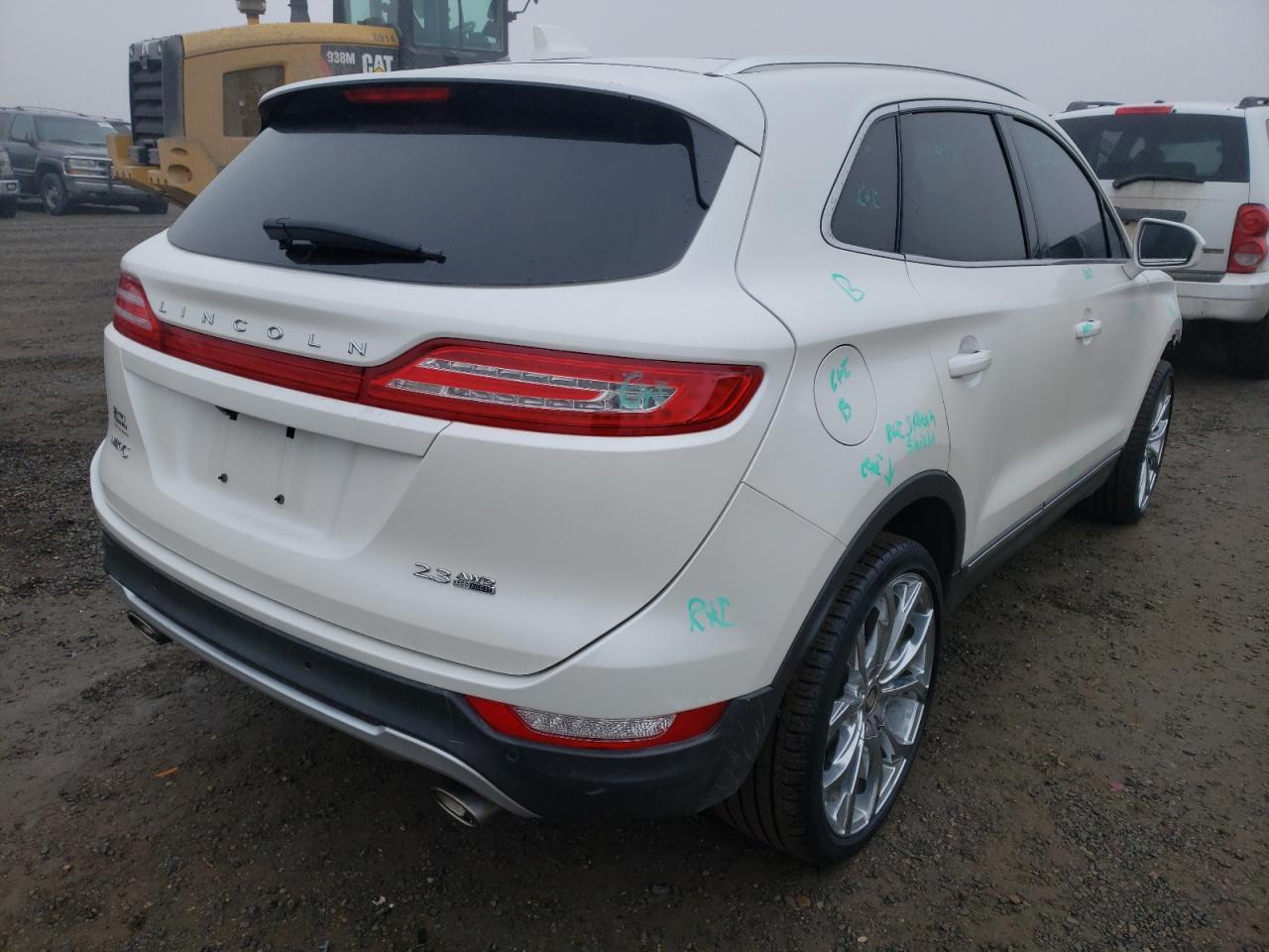 Photo 4 from auction – 2015 LINCOLN MKC with VIN 5LMTJ2AH3FUJ10318