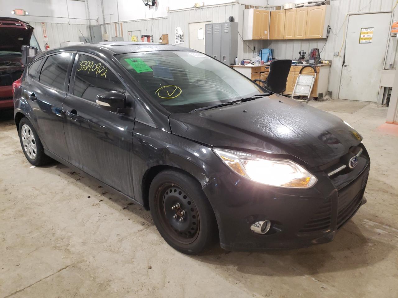 FORD FOCUS SE 2012 with VIN 1FAHP3K29CL139275 - Photo from auction