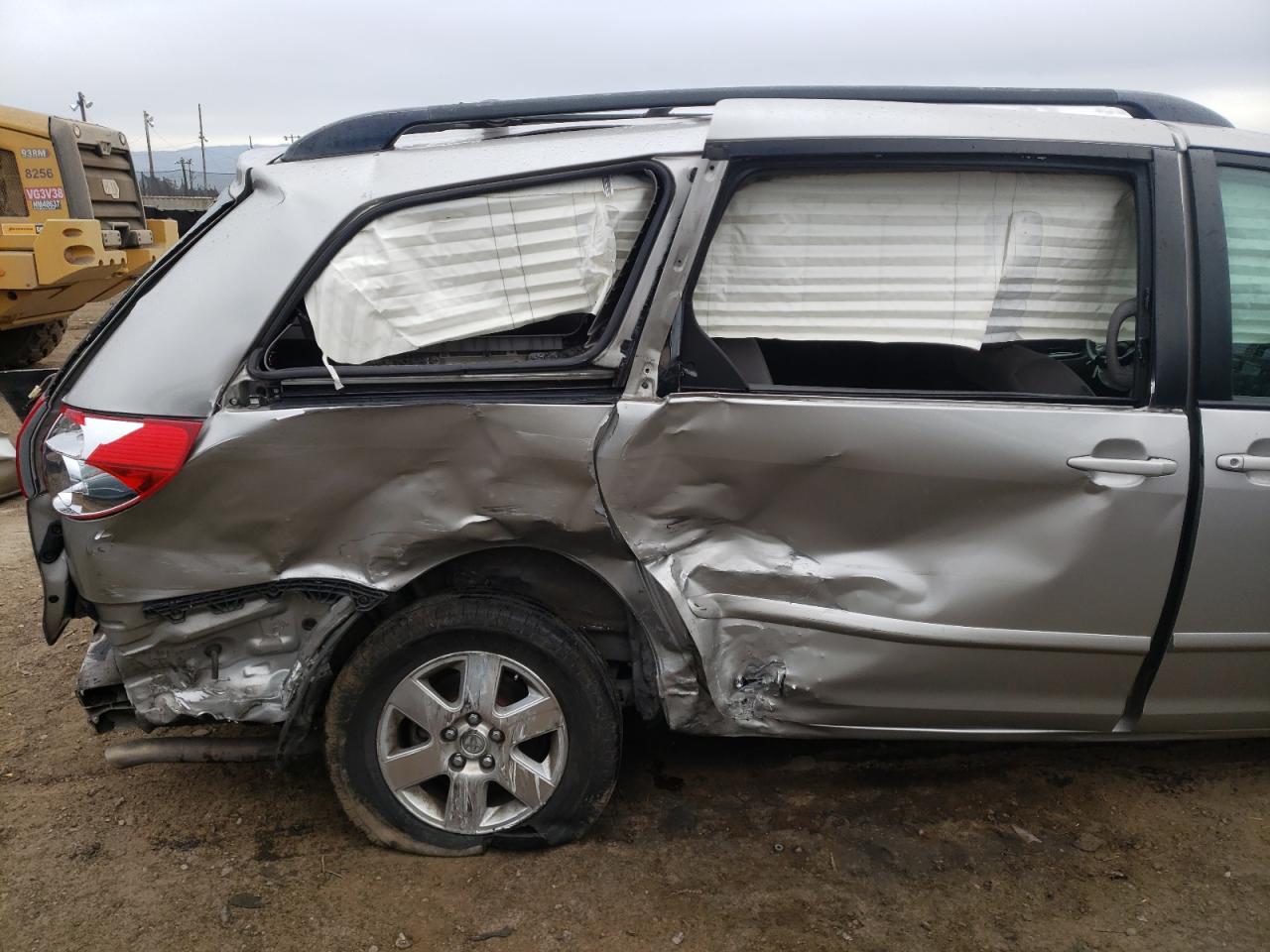 Photo 9 from auction – 2007 TOYOTA SIENNA CE with VIN 5TDZK23C67S089549