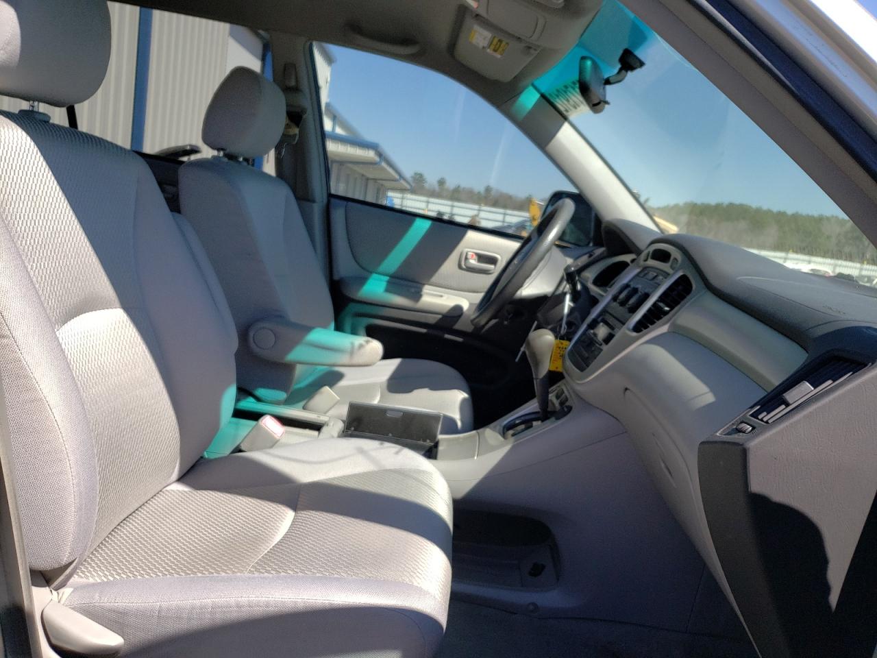 Photo 5 from auction – 2006 TOYOTA HIGHLANDER with VIN JTEGD21A360150663