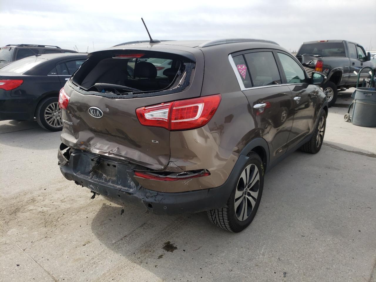 Photo 4 from auction – 2012 KIA SPORTAGE E with VIN KNDPCCA29C7242112