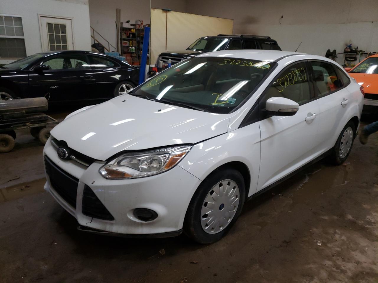 Photo 2 from auction – 2013 FORD FOCUS SE with VIN 1FADP3F27DL122789
