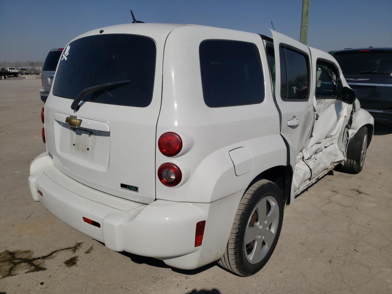 Photo 4 from auction – 2011 CHEVROLET HHR LS with VIN 3GNBAAFW1BS536725