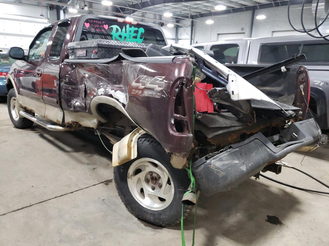 Photo 3 from auction – 2000 FORD F150 with VIN 1FTRX18LXYNA81238