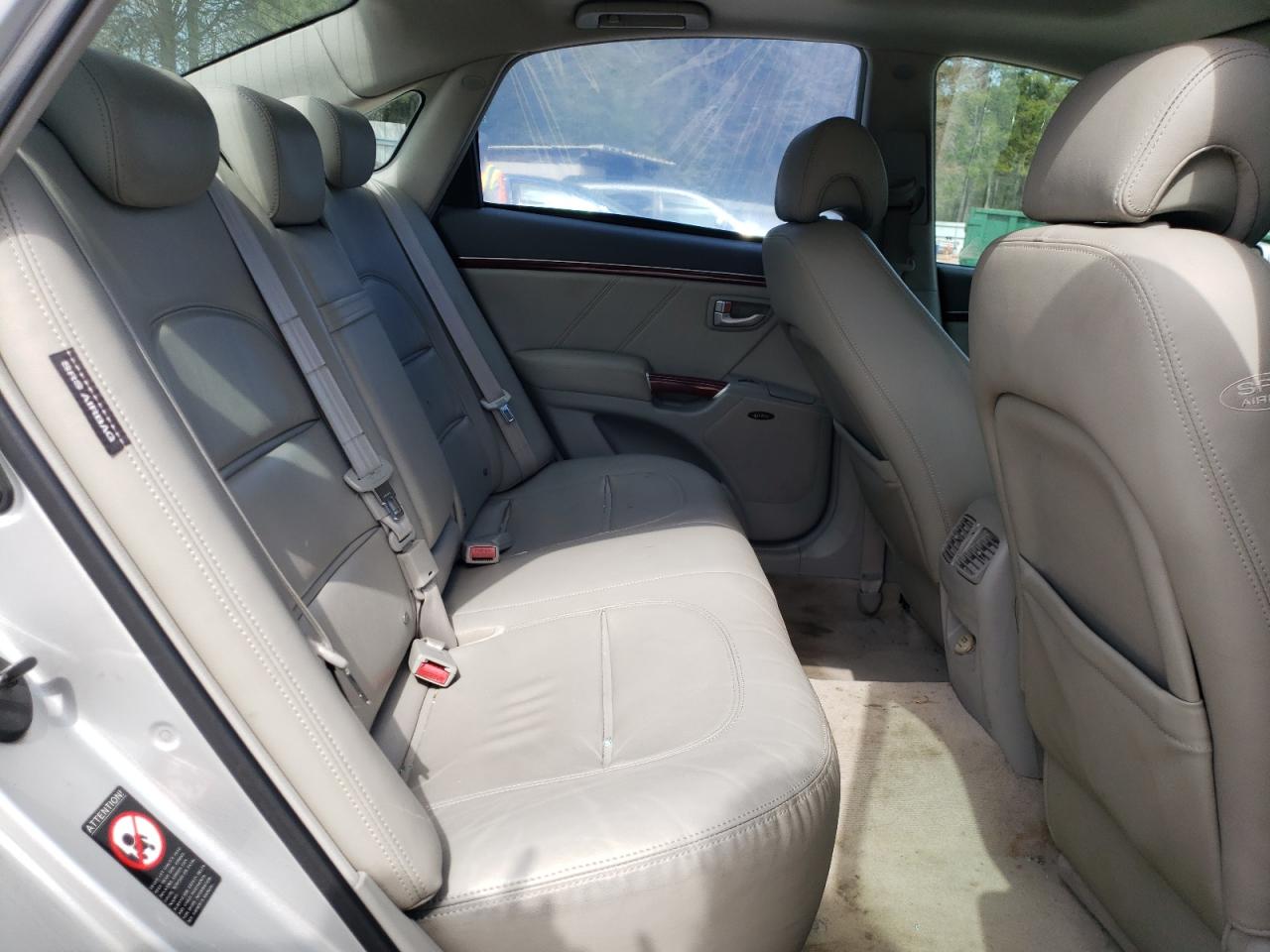 Photo 6 from auction – 2006 HYUNDAI AZERA SE with VIN KMHFC46F96A135920