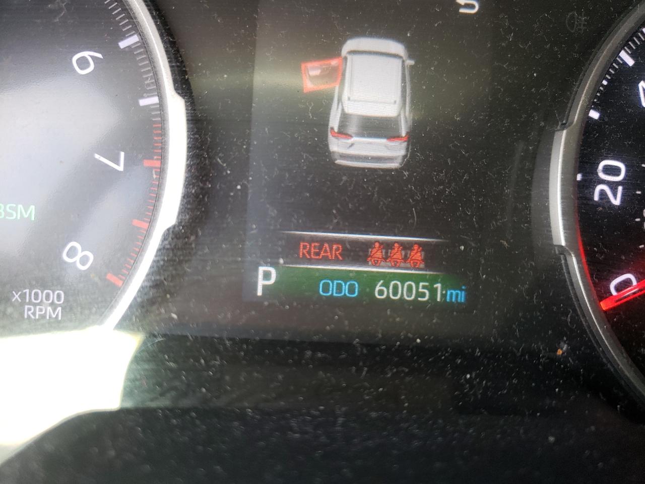 Photo 8 from auction – 2019 TOYOTA RAV4 XLE with VIN JTMP1RFV1KD015797