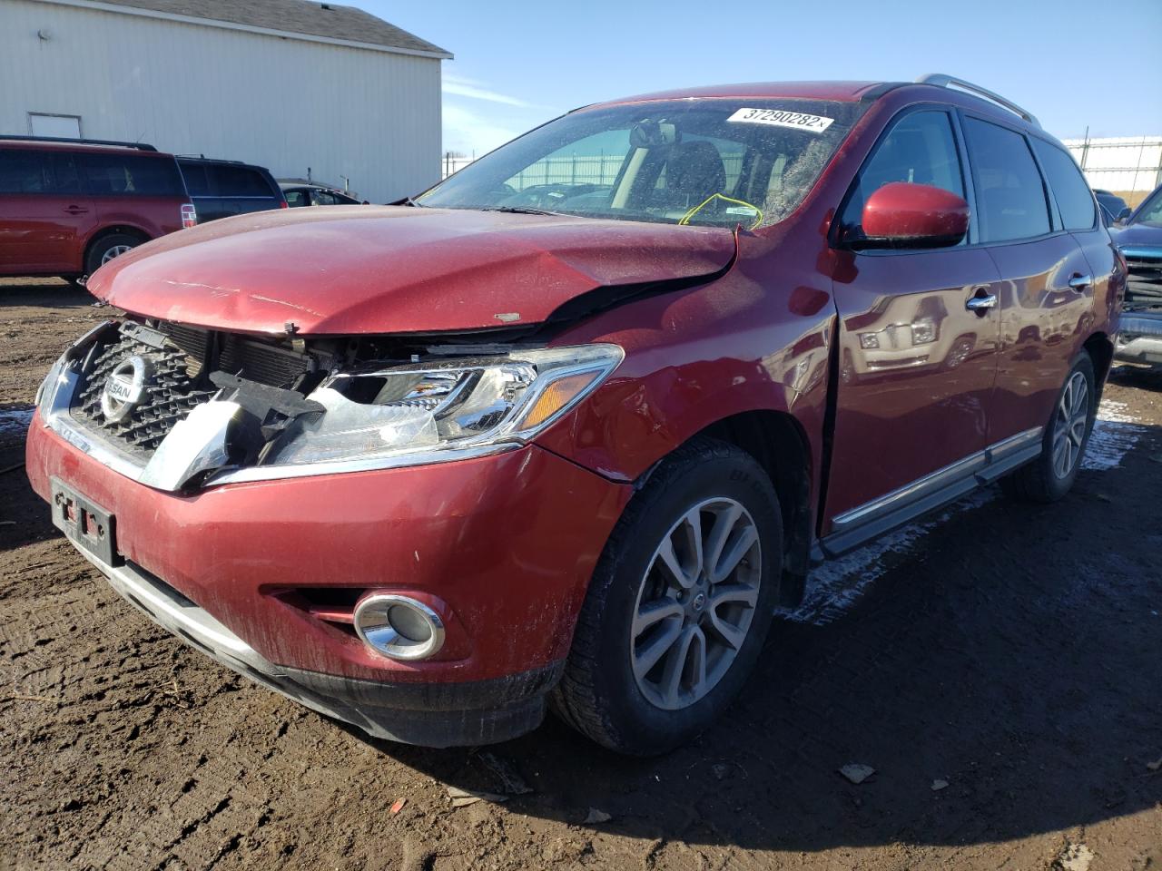 Photo 2 from auction – 2014 NISSAN PATHFINDER with VIN 5N1AR2MMXEC600772