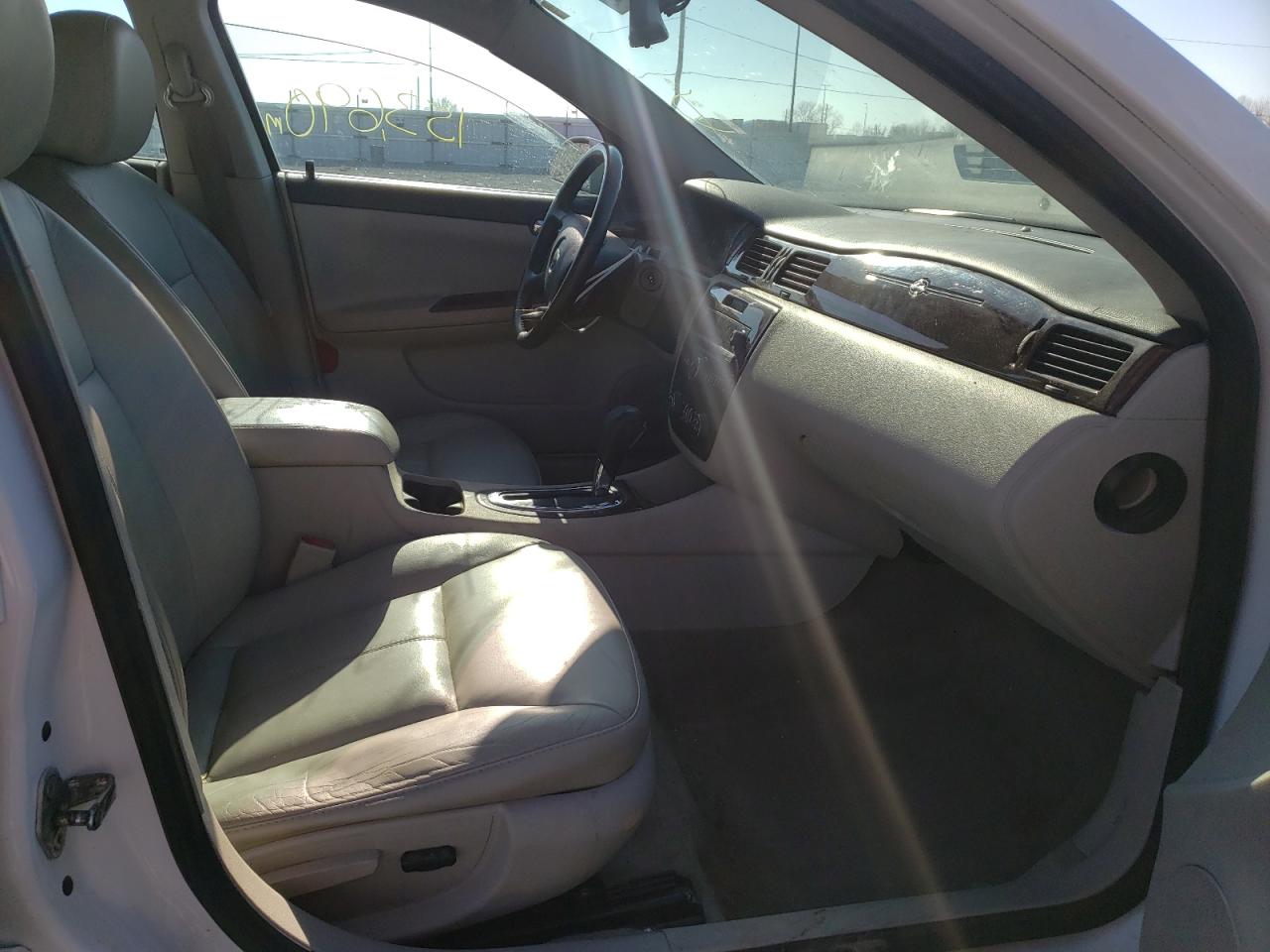 Photo 5 from auction – 2011 CHEVROLET IMPALA LTZ with VIN 2G1WC5EM8B1203132