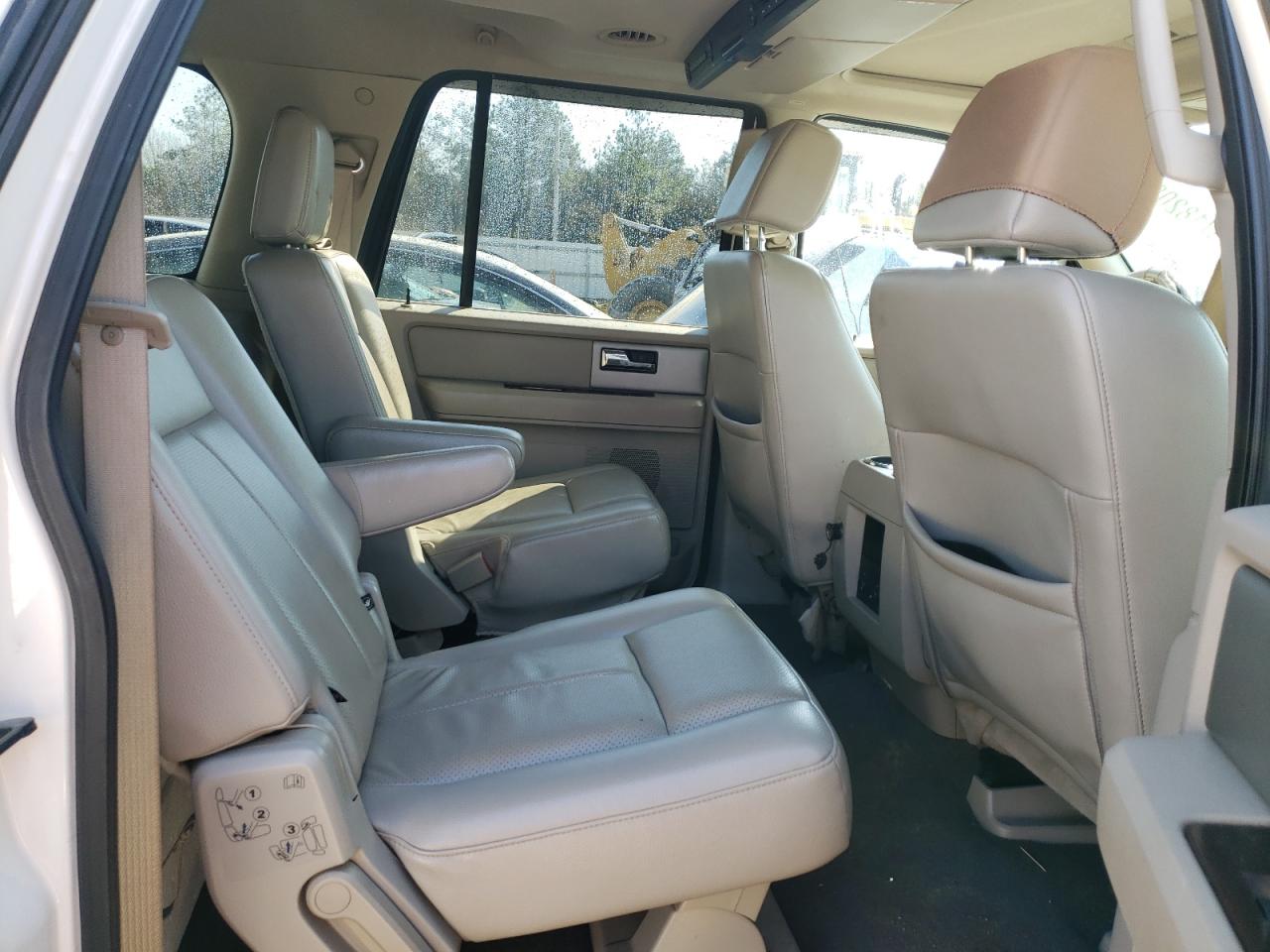 Photo 6 from auction – 2007 FORD EXPEDITION with VIN 1FMFK19507LA91039