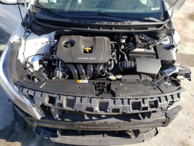 Photo 7 from auction – 2017 KIA FORTE LX with VIN 3KPFK4A71HE036175