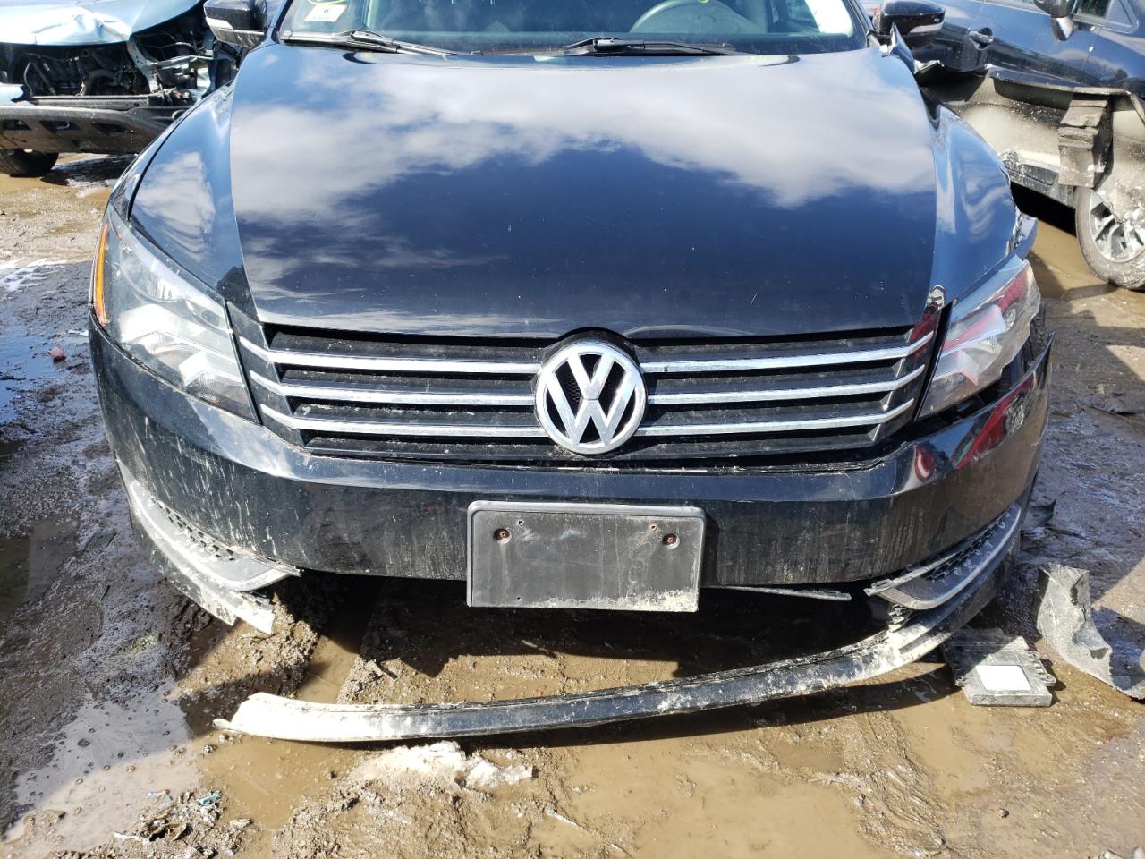 Photo 9 from auction – 2014 VOLKSWAGEN PASSAT S with VIN 1VWAT7A34EC112008
