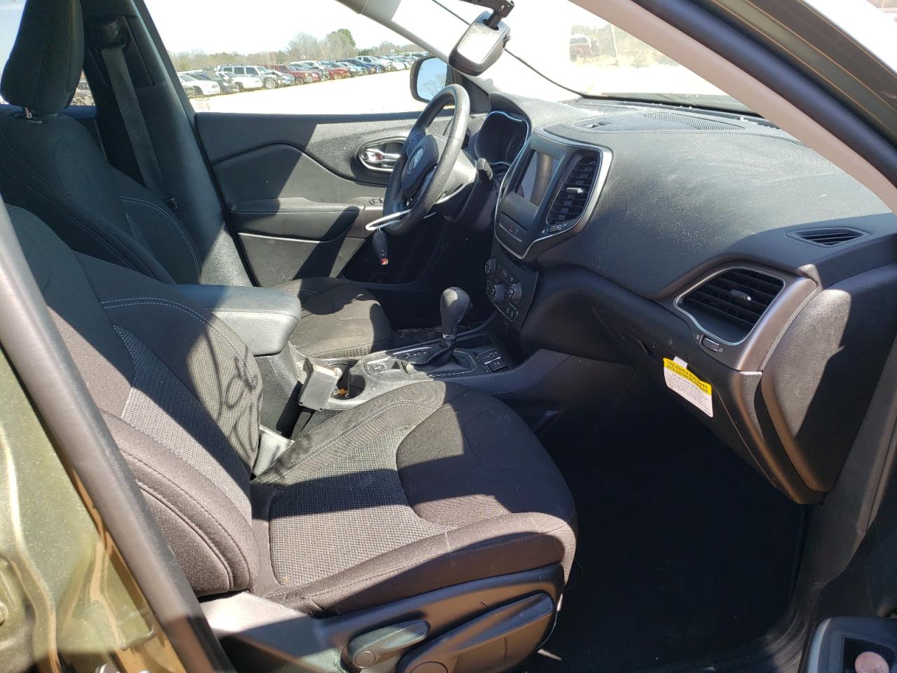 Photo 5 from auction – 2021 JEEP CHEROKEE L with VIN 1C4PJLCB3MD114972