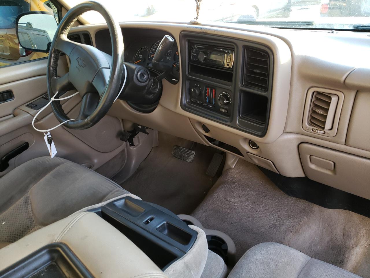 Photo 9 from auction – 2005 CHEVROLET SILVERADO with VIN 2GCEC19V851297791