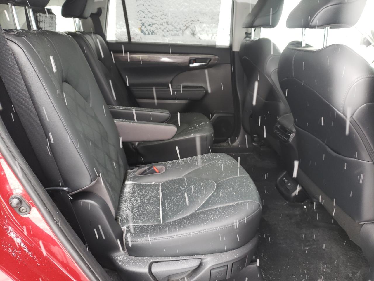Photo 6 from auction – 2020 TOYOTA HIGHLANDER with VIN 5TDFZRBH1LS048020