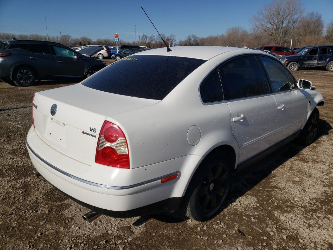 Photo 4 from auction – 2003 VOLKSWAGEN PASSAT with VIN WVWTH63B43P386133