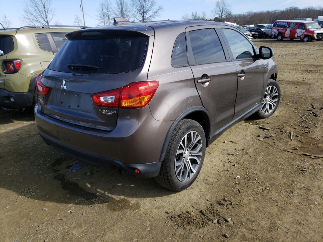 Photo 4 from auction – 2017 MITSUBISHI OUTLANDER with VIN JA4AP3AU6HZ060711