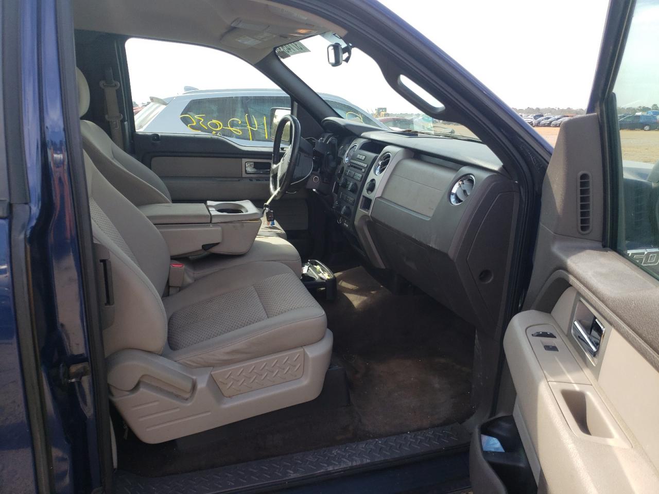 Photo 5 from auction – 2010 FORD F150 SUPER with VIN 1FTEX1C84AFA58698