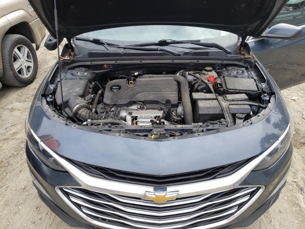 Photo 7 from auction – 2019 CHEVROLET MALIBU LT with VIN 1G1ZD5ST2KF114980