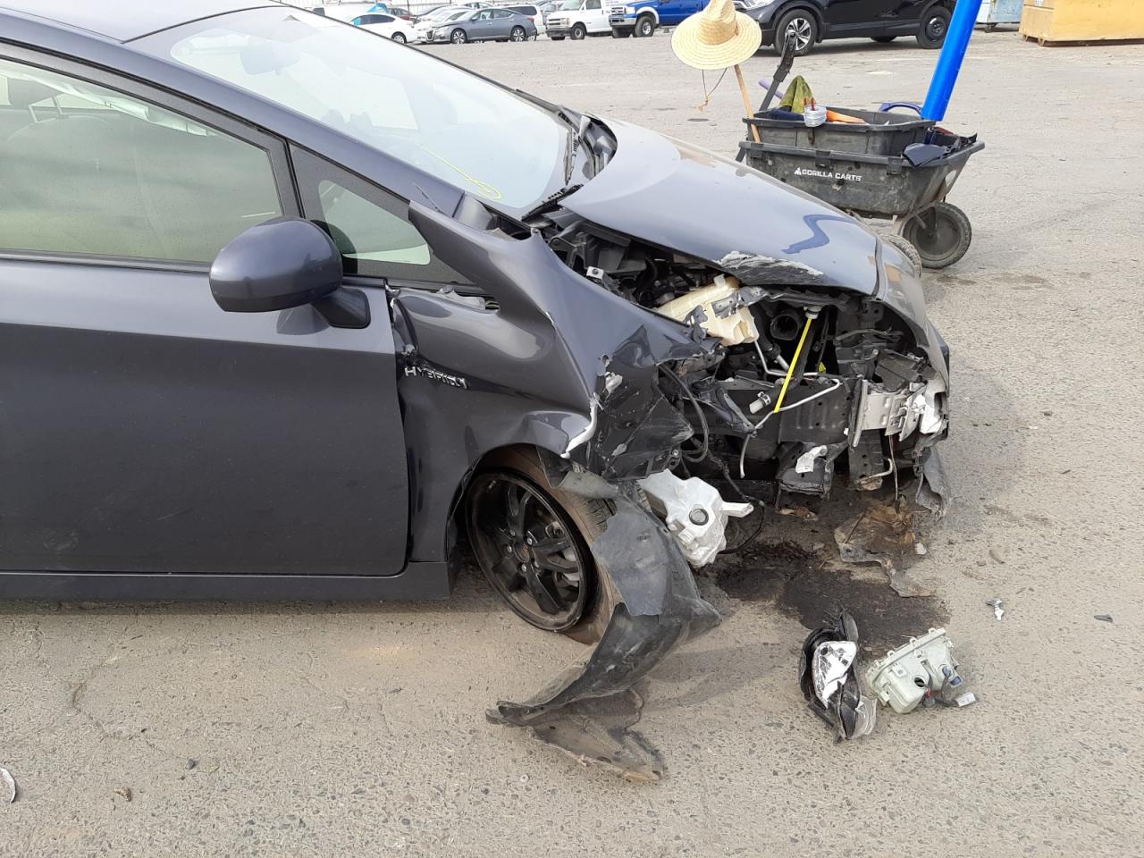 Photo 9 from auction – 2015 TOYOTA PRIUS with VIN JTDKN3DU3F0476955
