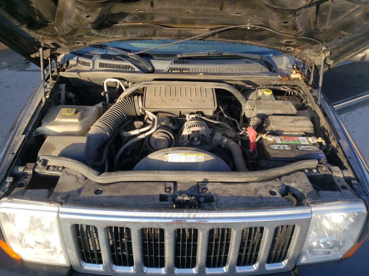 Photo 7 from auction – 2010 JEEP COMMANDER with VIN 1J4RG4GK8AC106854