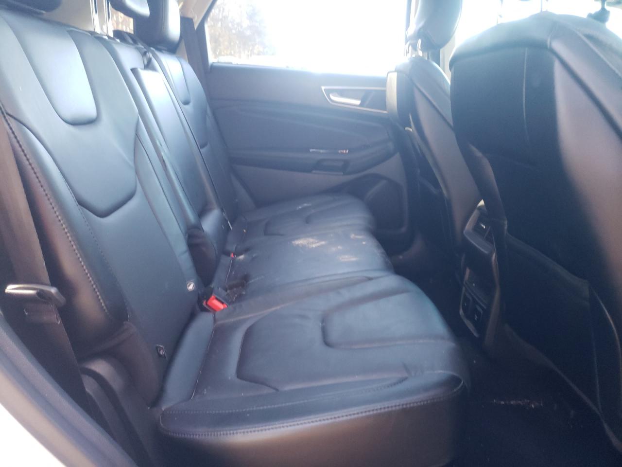 Photo 6 from auction – 2016 FORD EDGE TITAN with VIN 2FMPK3K86GBB76634
