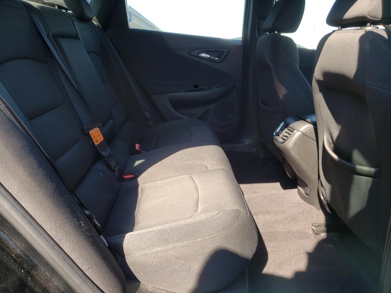 Photo 6 from auction – 2017 CHEVROLET MALIBU LT with VIN 1G1ZE5ST7HF119971