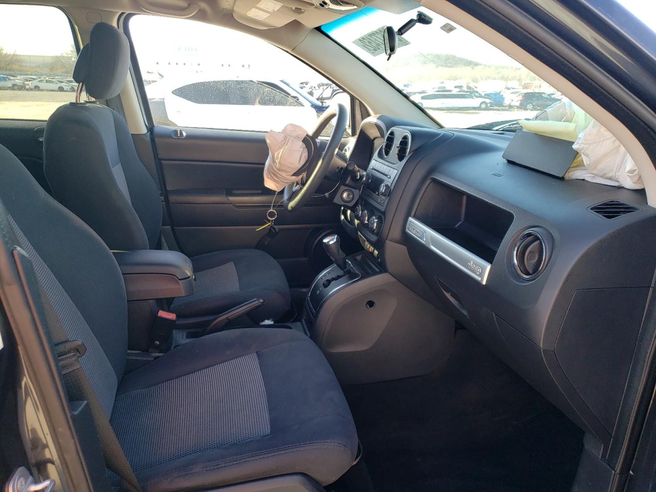 Photo 5 from auction – 2015 JEEP COMPASS SP with VIN 1C4NJCBA7FD325790