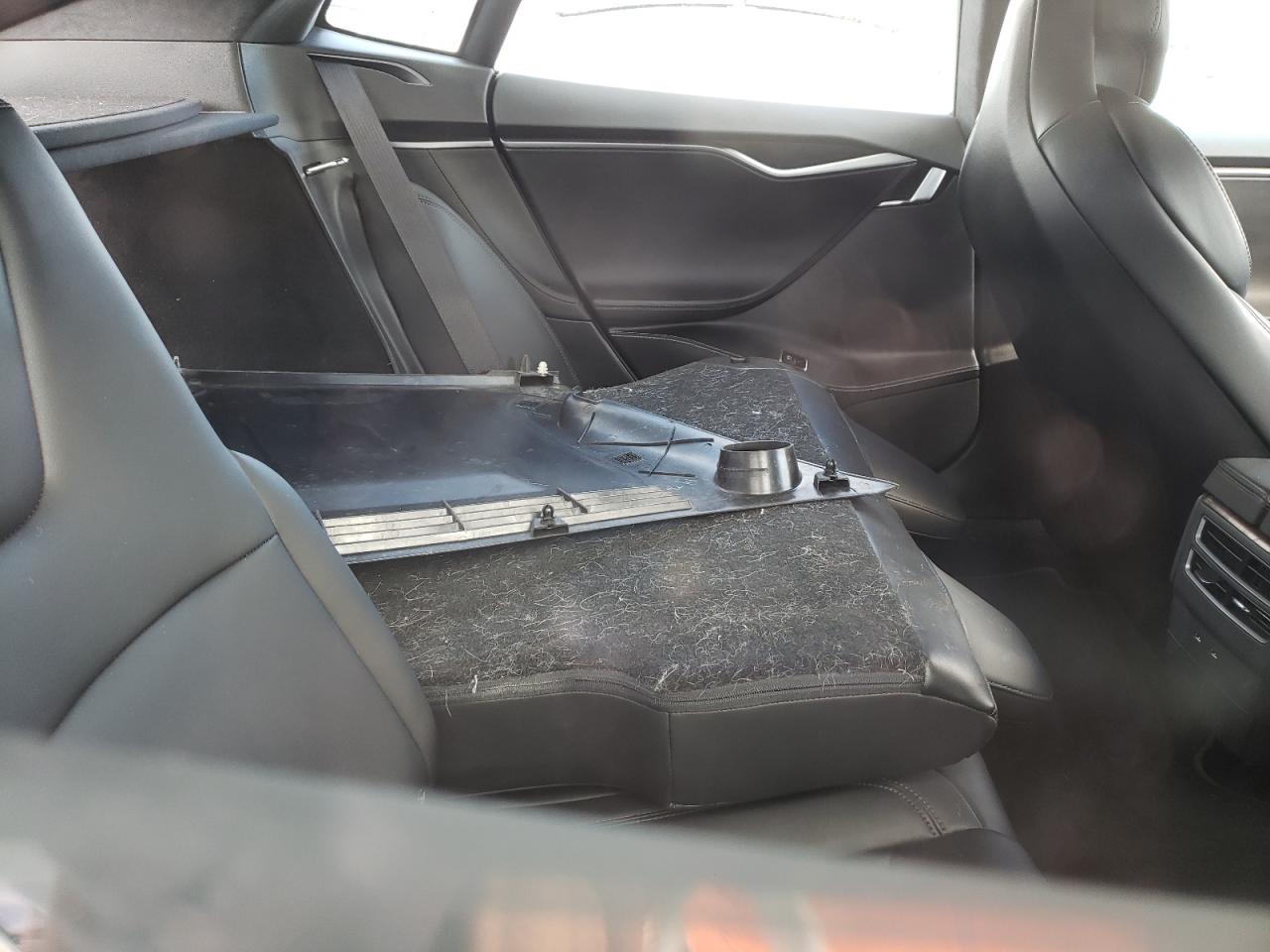 Photo 6 from auction – 2019 TESLA MODEL S with VIN 5YJSA1E20KF339769