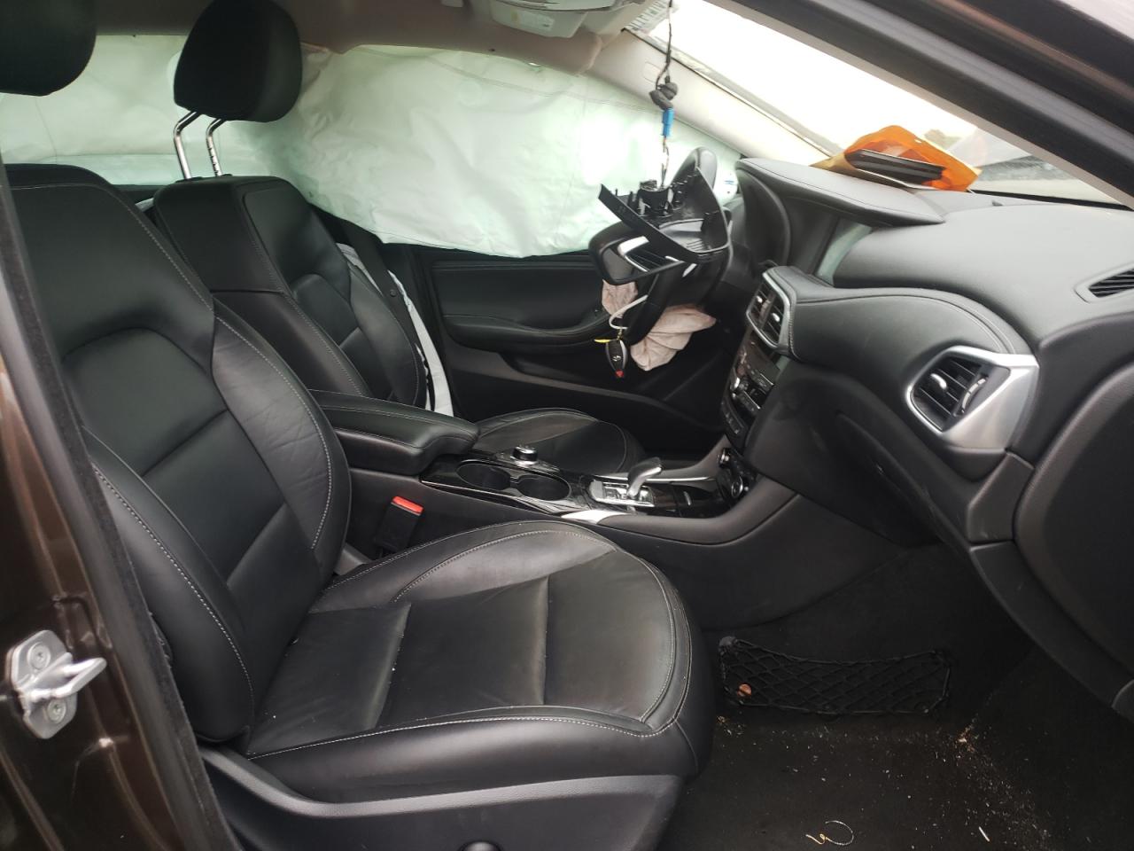 Photo 5 from auction – 2018 INFINITI QX30 BASE with VIN SJKCH5CP0JA047677